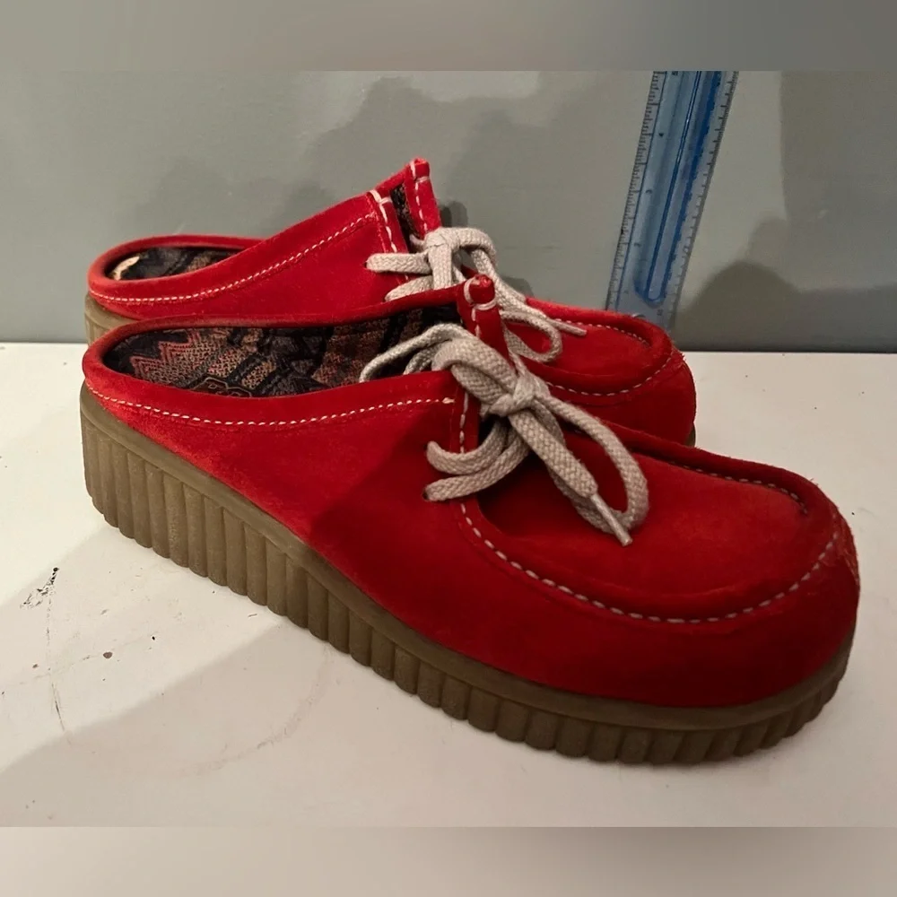 BC Footwear Vintage Suede Leather Sneakers Shoes Chunky Platform Size 8 - Picture 1 of 6
